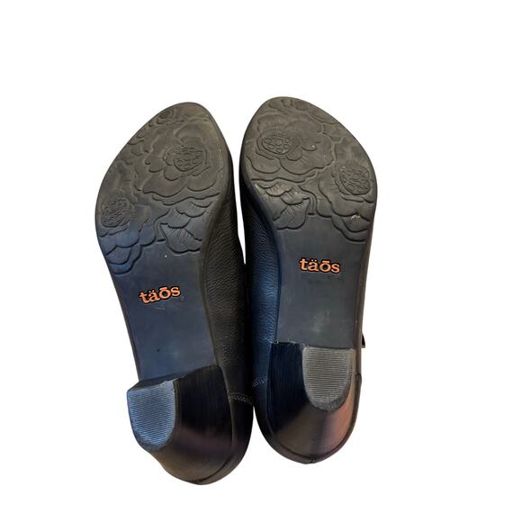 Taos Mary Jane Heels, size 10 - Picture 3 of 6